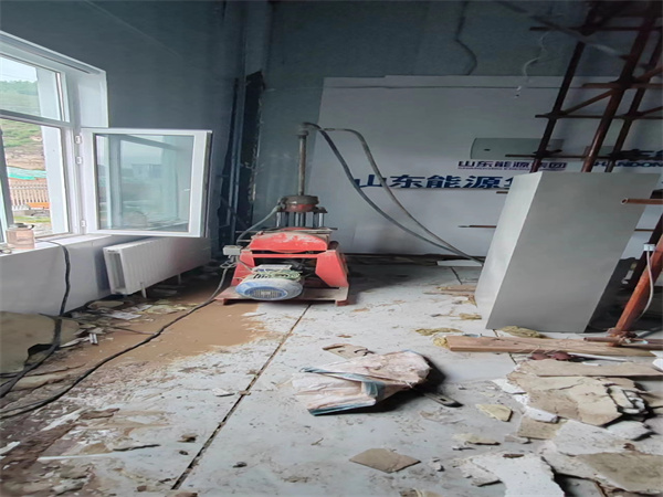 兴山地基基础下沉墙体裂缝加固注浆顶升施工